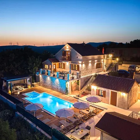 Villa Lady Stone Lovrec Exterior photo